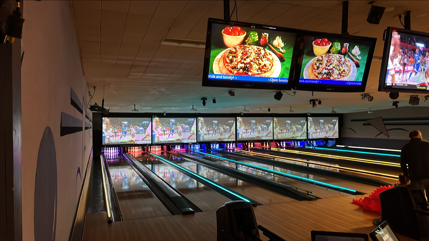 bowling alley menomonee falls